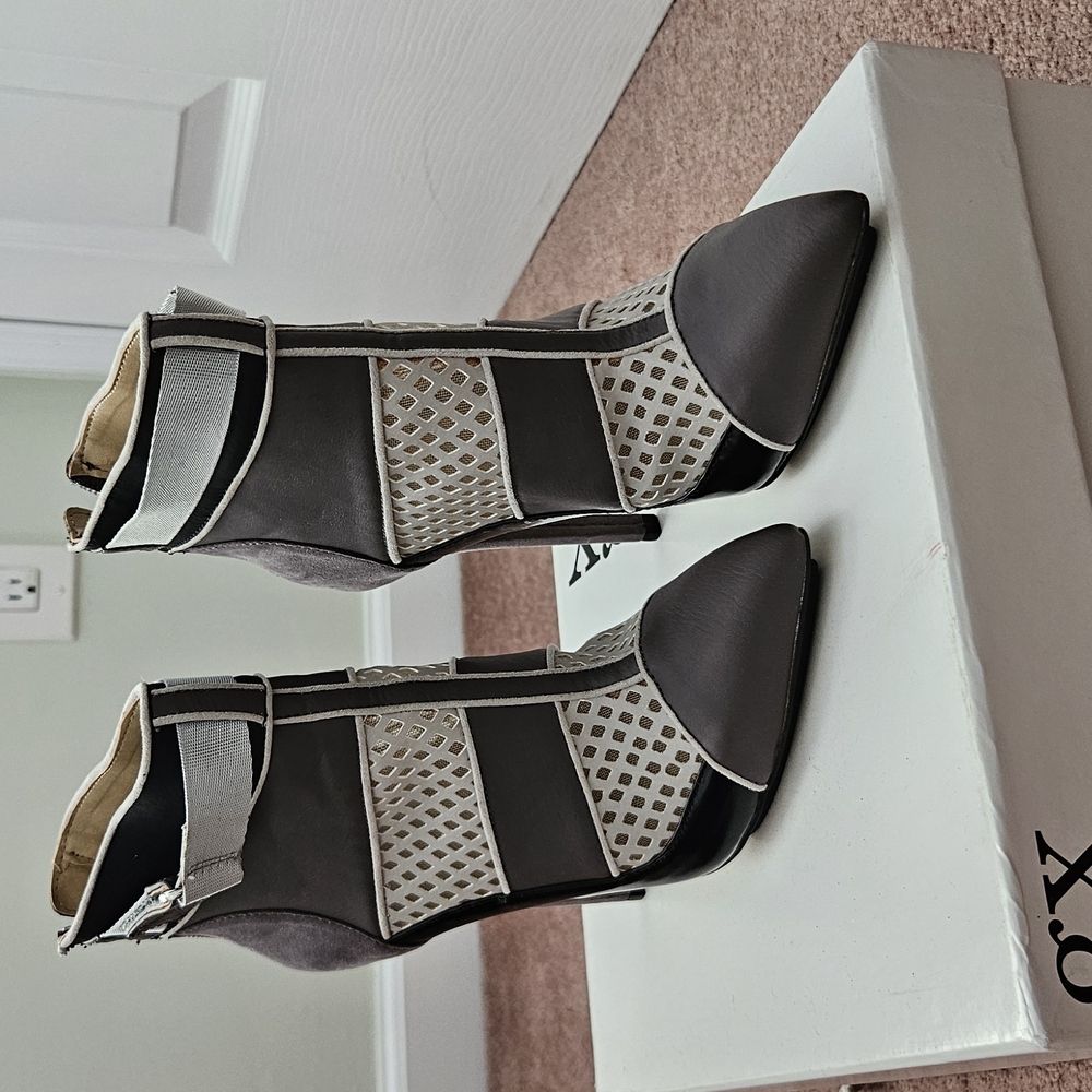 GX by Gwen Stefani Black and Gray Ankle Boots Sleek Design